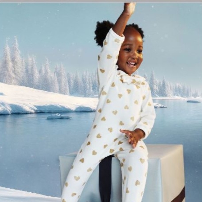 Pyjama bébé en velours ouverture au dos imprimé cœurs paillettes