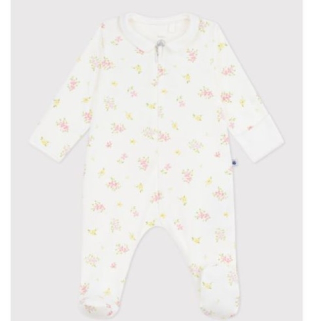 Pyjama bébé en coton à col fleuri